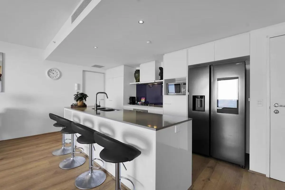 Level 47 Sky High 2Br Ocean View Apartment 골드코스트
